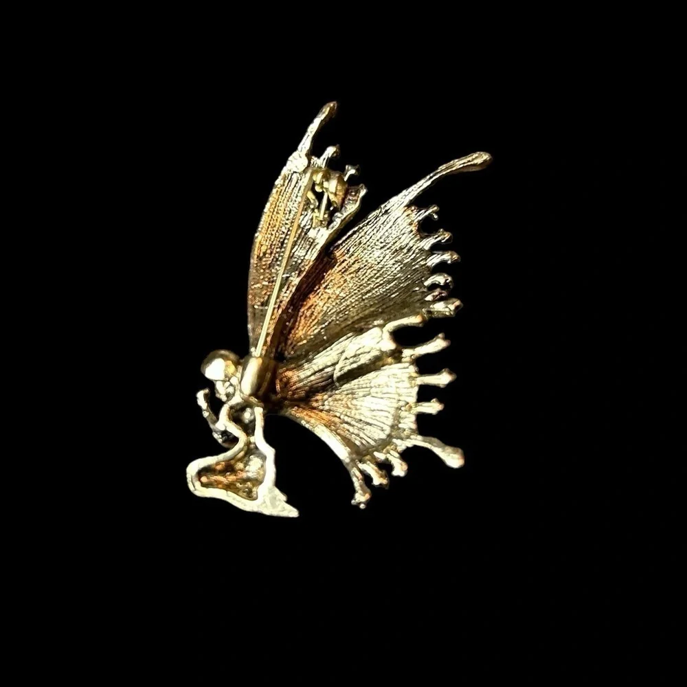 Fairy Brooch Kneeling Praying  Demential Colorful Wings Feminine Fairycore Pin